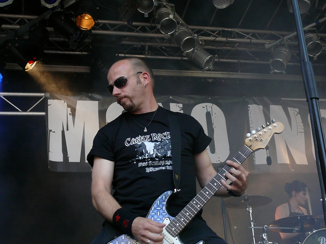 Mono Inc.