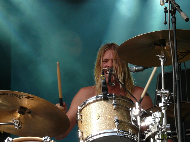 Taylor Hawkins & The Coattail Riders