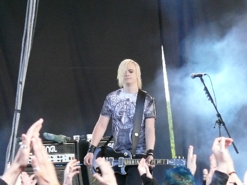 Apoptygma Berzerk