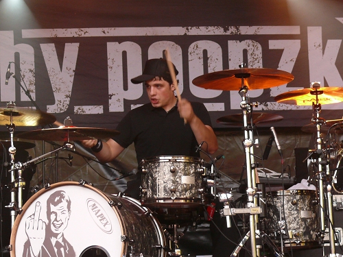 Itchy Poopzkid