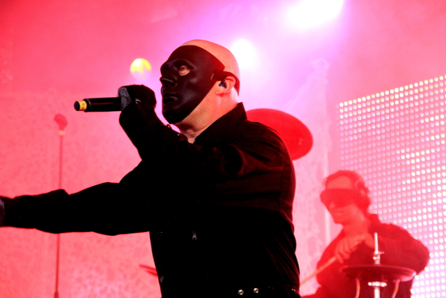 Front 242