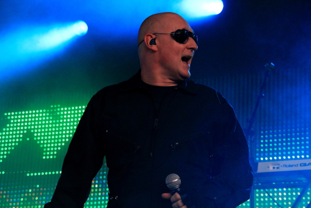 Front 242