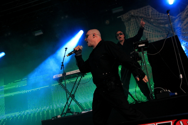Front 242