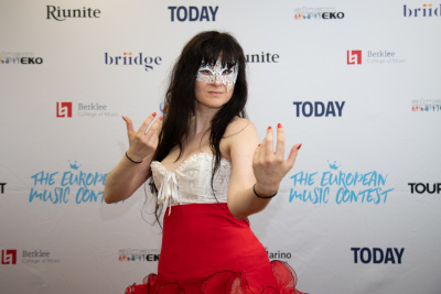 TIMEA GGHOVA: Tritt in der Finalrunde des Tour Music Fest 2023 an!