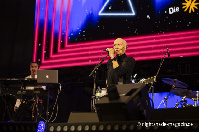 Midge Ure