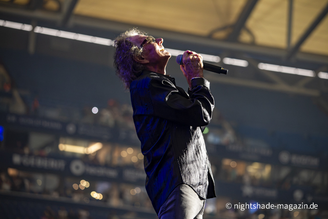 Starship feat. Mickey Thomas