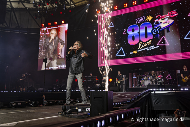 Starship feat. Mickey Thomas