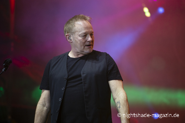 Cutting Crew