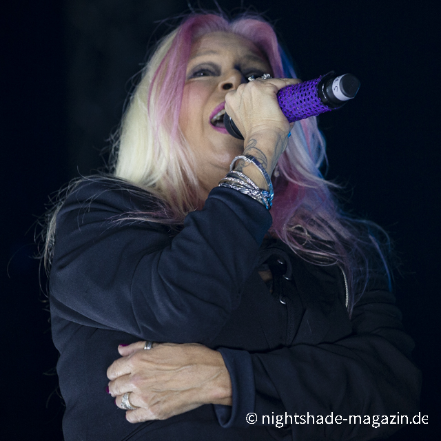 Samantha Fox