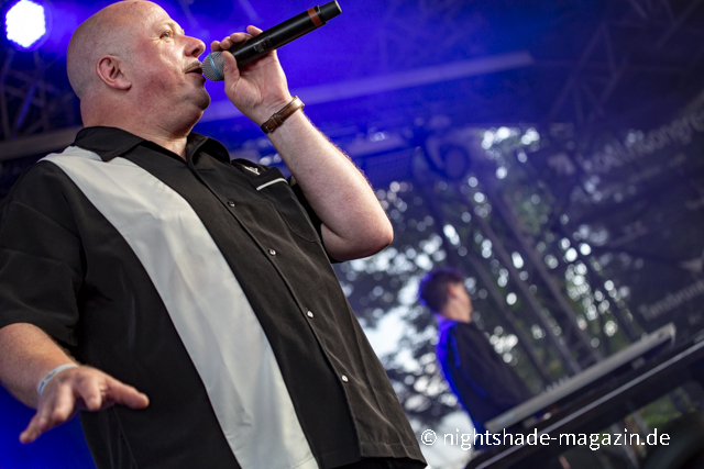 VNV Nation