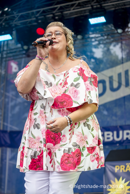 Janine MarX