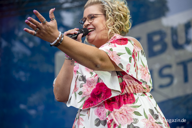 Janine MarX