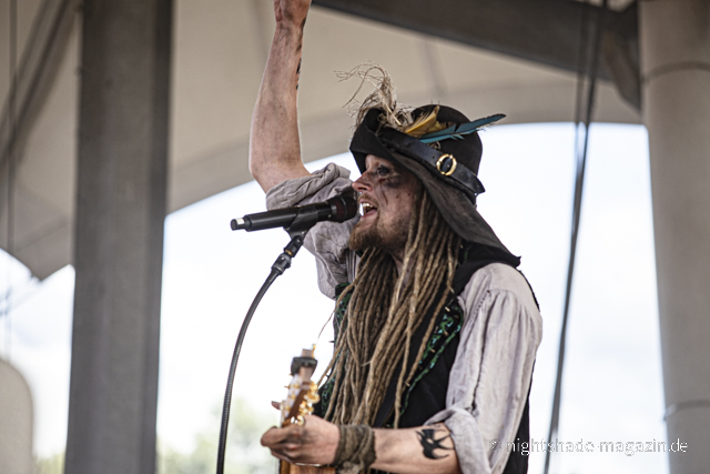 Mr. Hurley & Die Pulveraffen