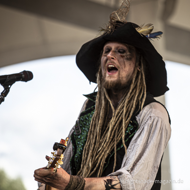 Mr. Hurley & Die Pulveraffen