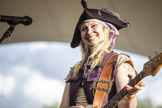 Mr. Hurley & Die Pulveraffen