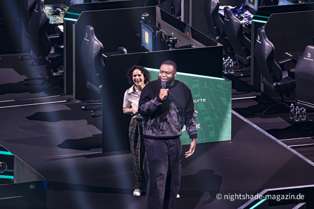 Fortnite Major 1 Summit