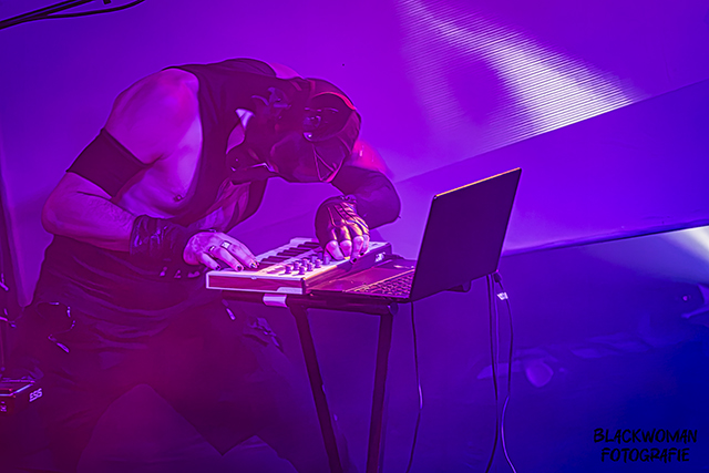 IAMX