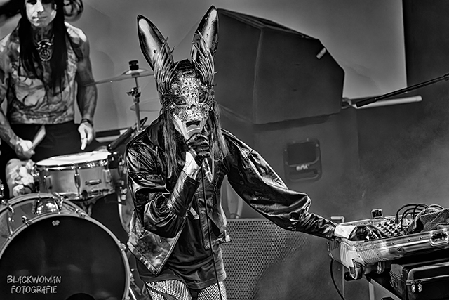 IAMX