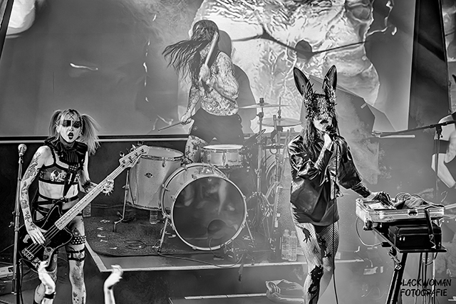 IAMX