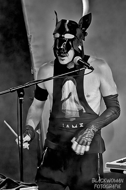 IAMX