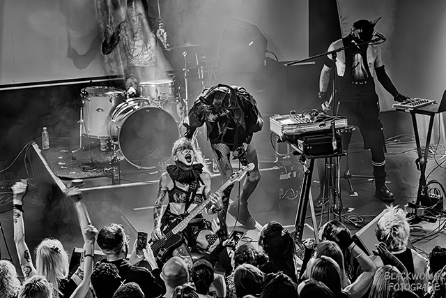IAMX
