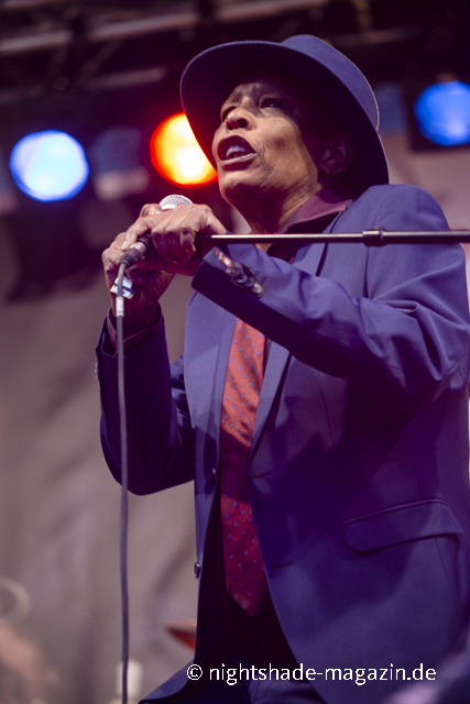 Marla Glen