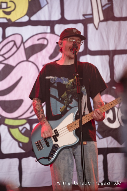 Neck Deep