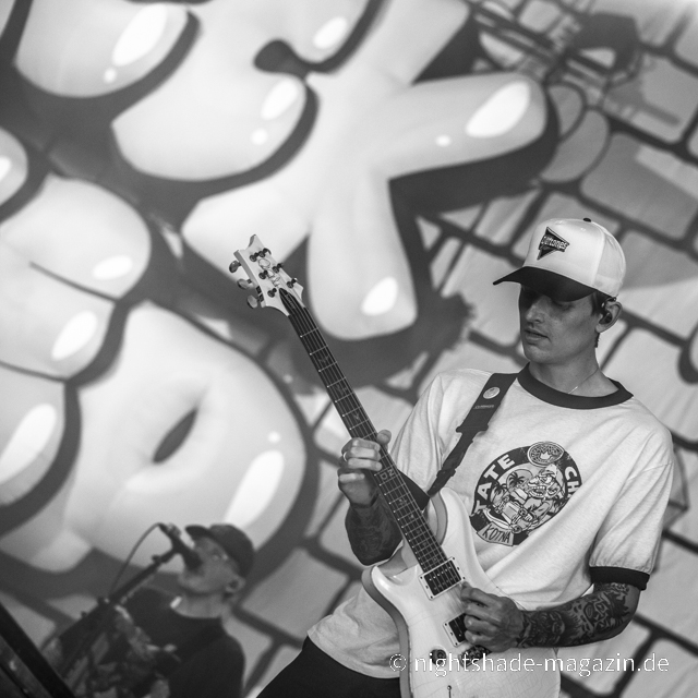 Neck Deep