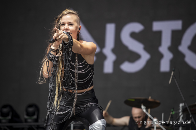 League Of Distortion