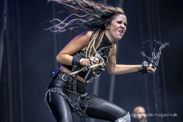 League Of Distortion