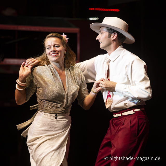 Best of Cash, Lewis & more