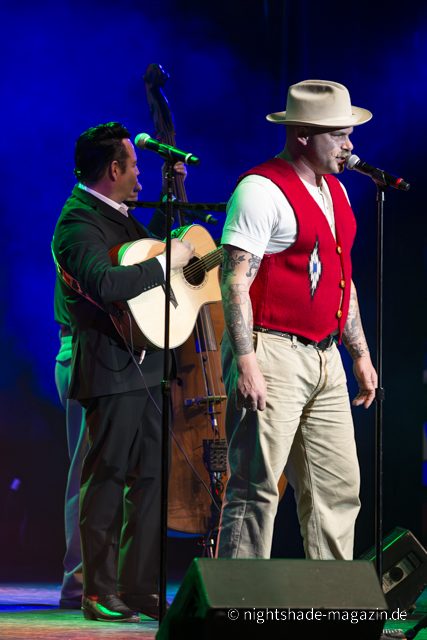 Best of Cash, Lewis & more