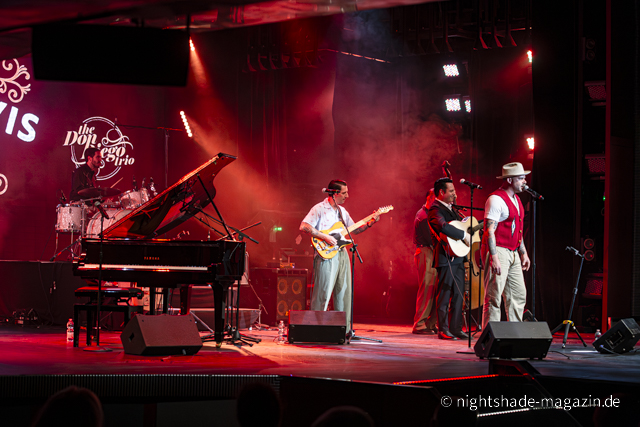 Best of Cash, Lewis & more