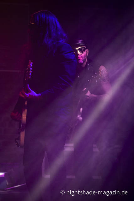 Twin Noir
