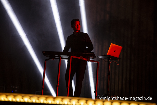 VNV Nation