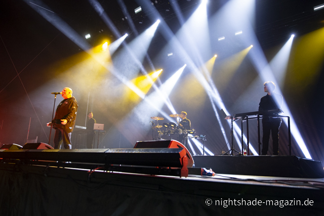 VNV Nation