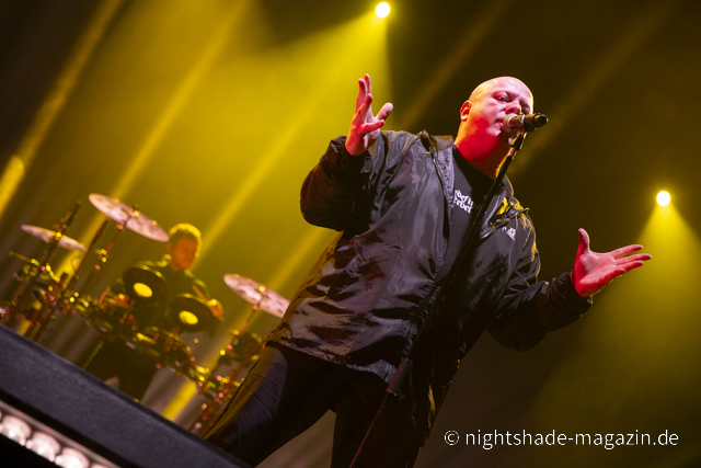 VNV Nation