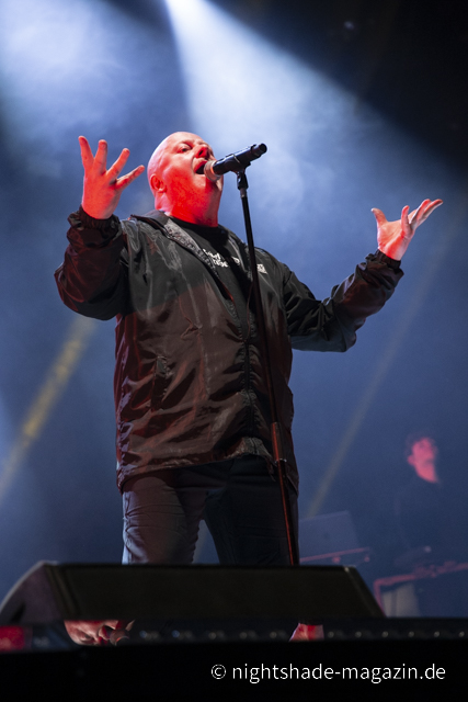 VNV Nation