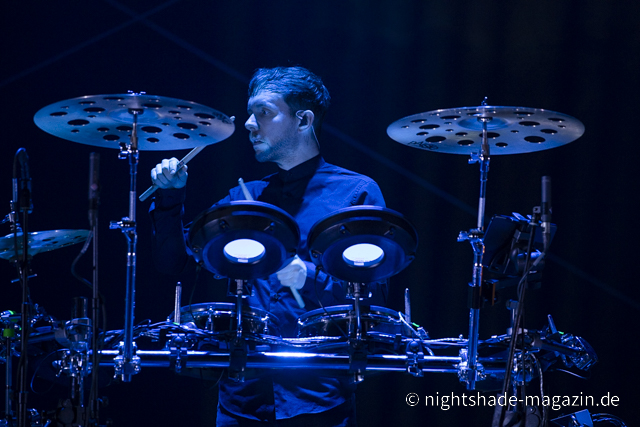 VNV Nation