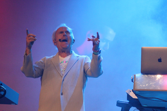 Howard Jones