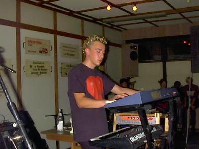 Gero am Keyboard